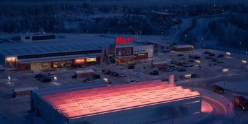 Signify helps Agtira to bring locally grown cucumber to Swedish market