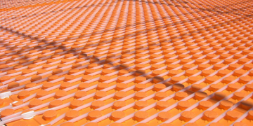 Heating in Greenhouses: Advantages of Radiant Floor Heating