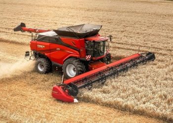 New G500V VariCut headers boost Case IH combines’ performance