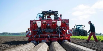 Potato Planting Event Marks Kick-Off for PotatoEurope 2026 and SugarBeet Expo
